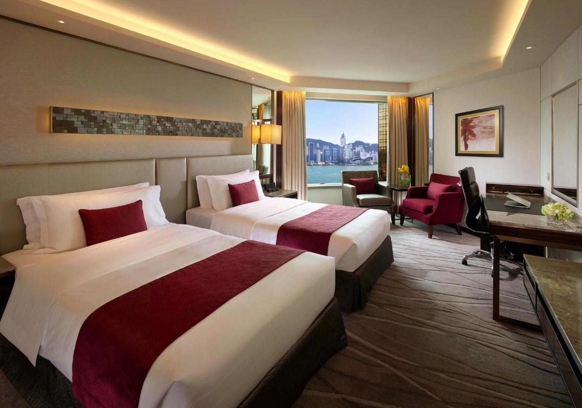 Classic Twin Room with Skyline Harbor View