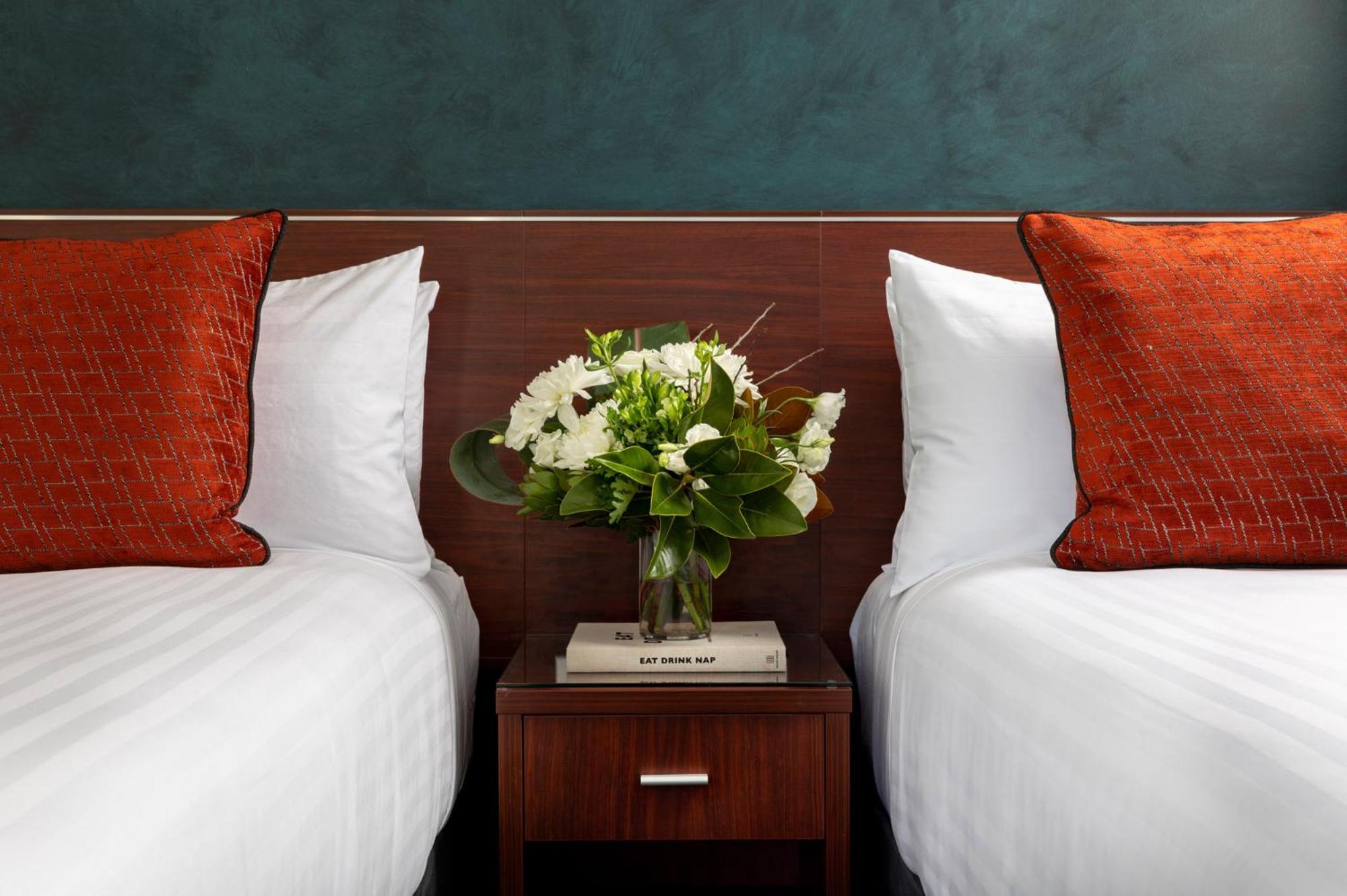 Family Package Kids Stay & Eat Free - Deluxe City View Double Double