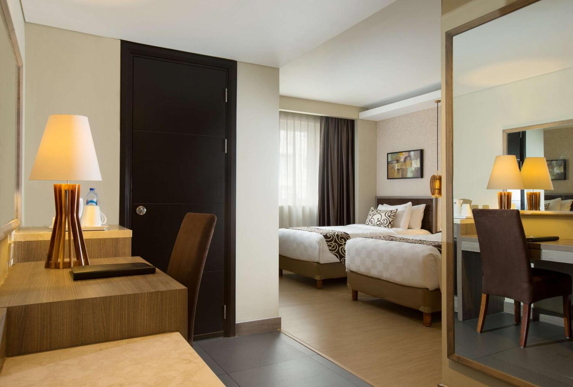 Executive Twin Room – Non-Smoking