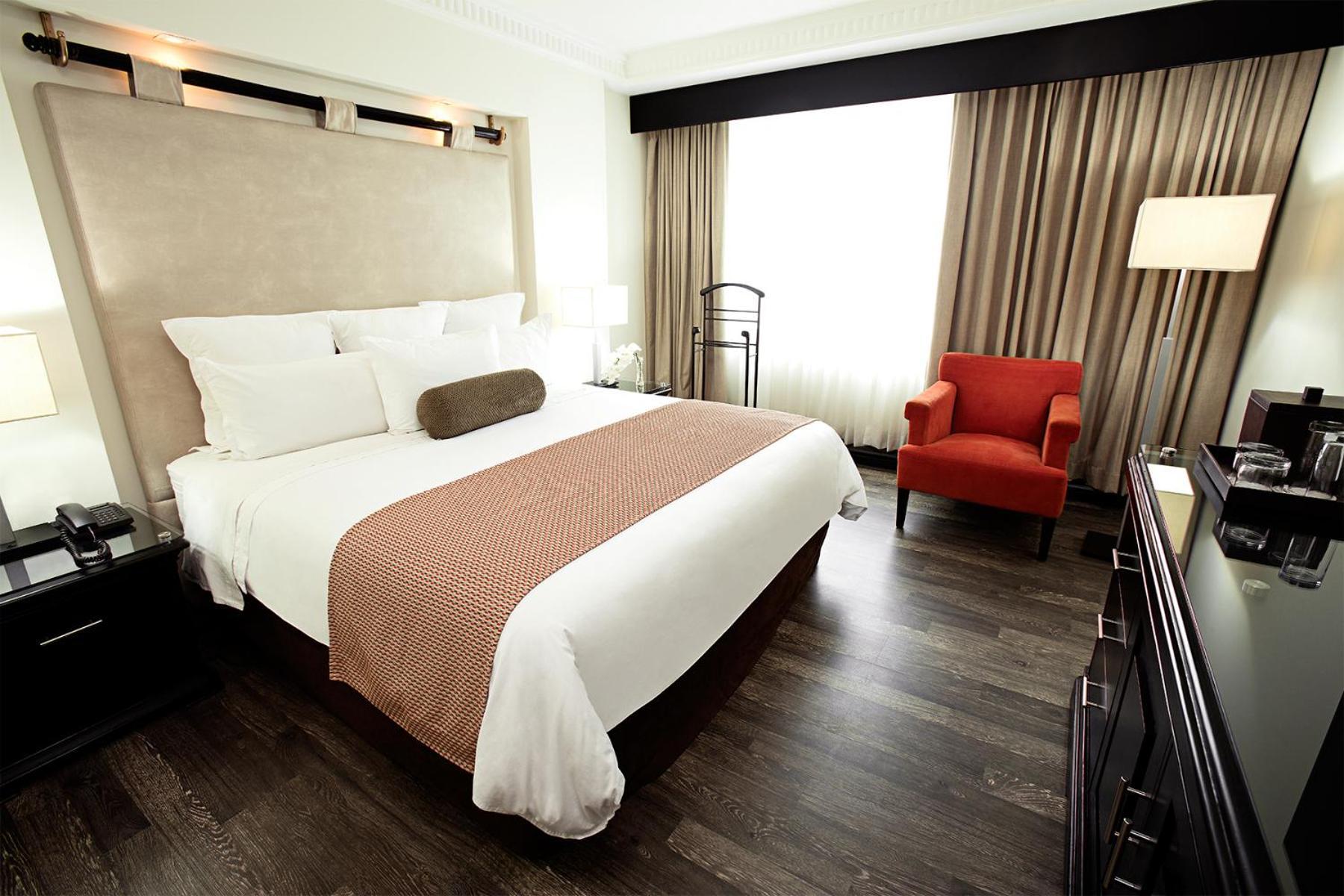 Deluxe Suite