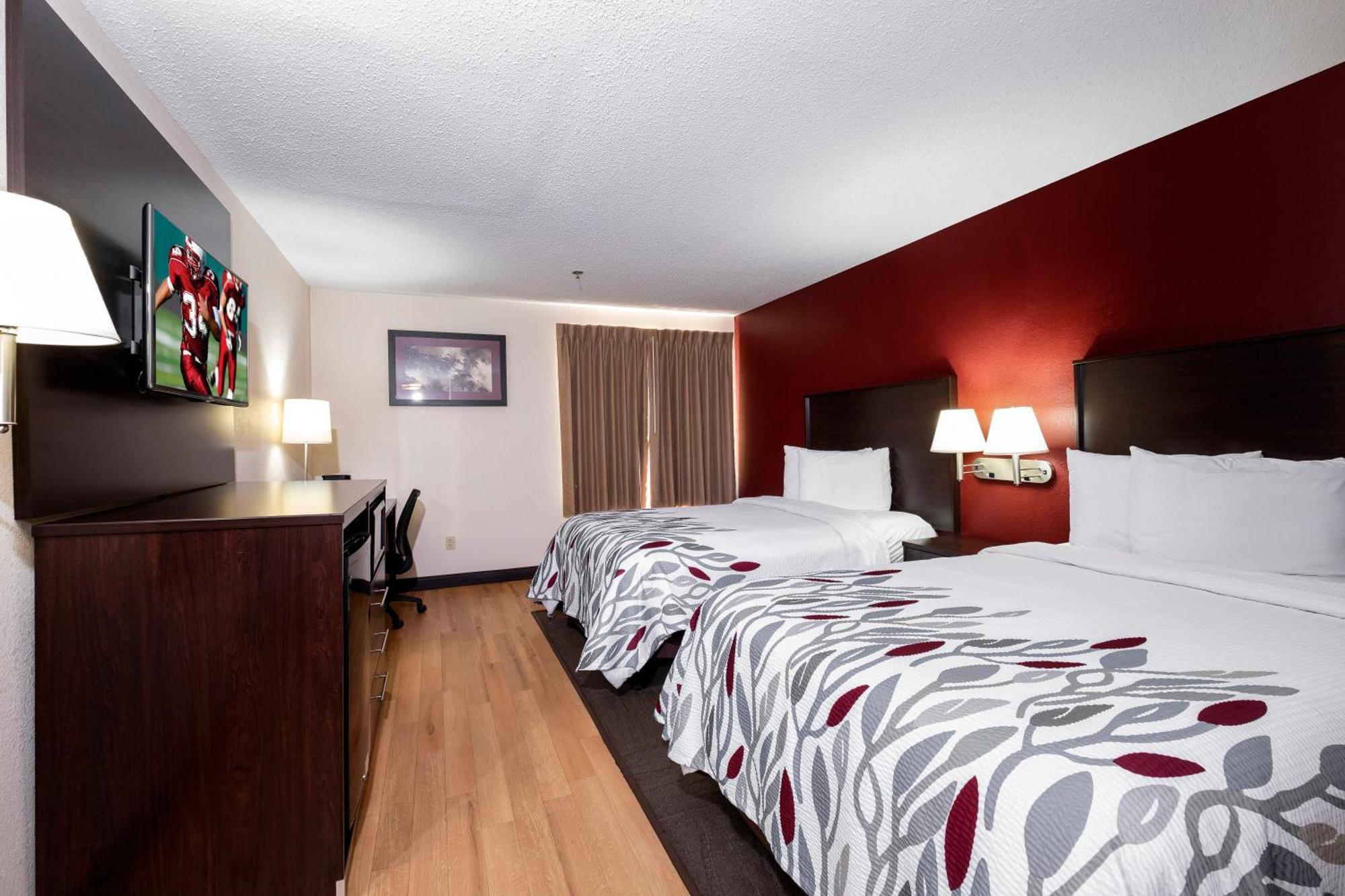 Superior Room with Two Double Beds Disability Access Roll-In Shower Non-Smoking