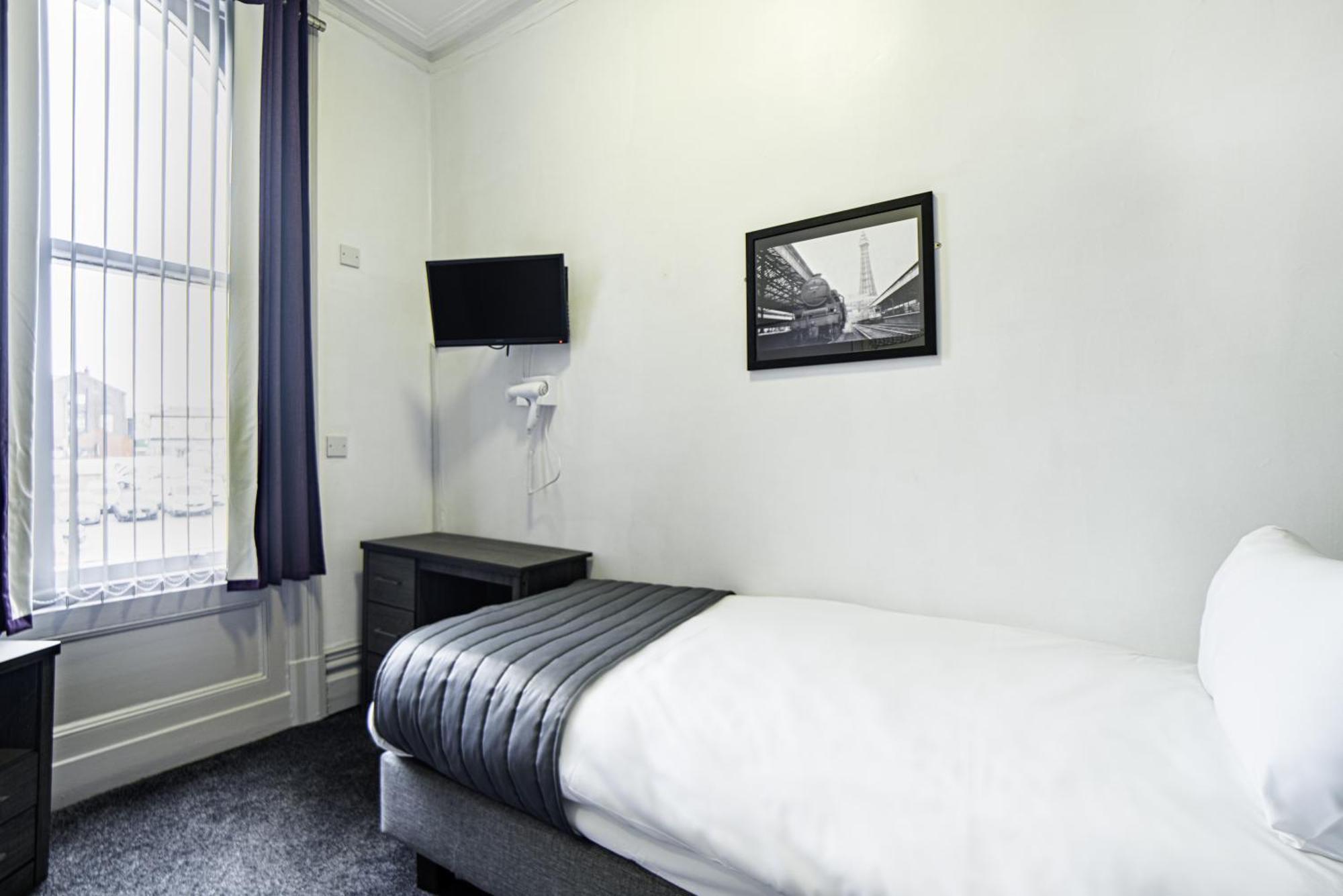 Standard Single Room - Non-Smoking