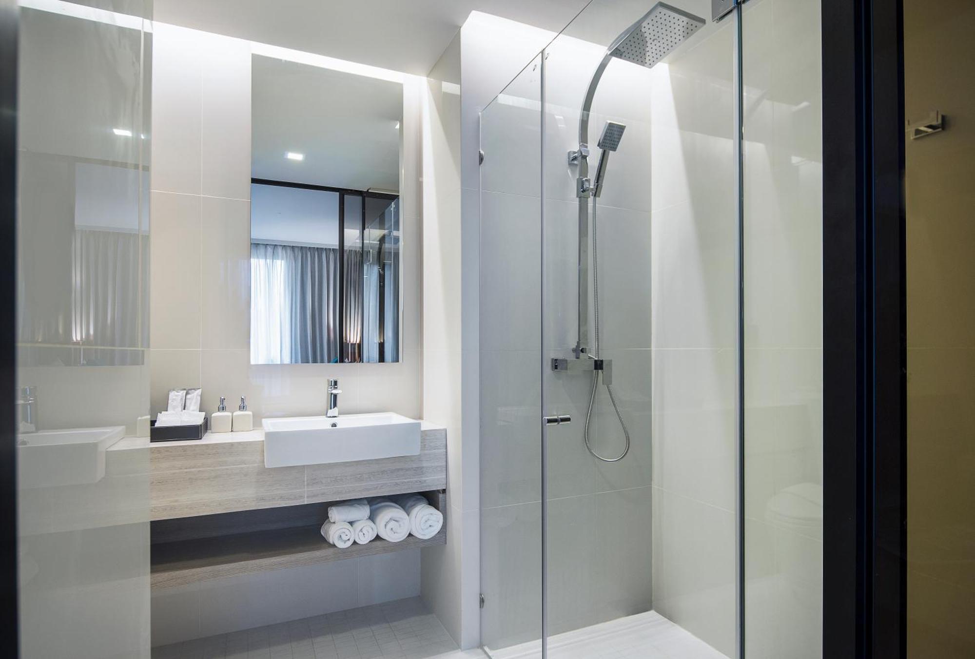 Executive Twin Sea view