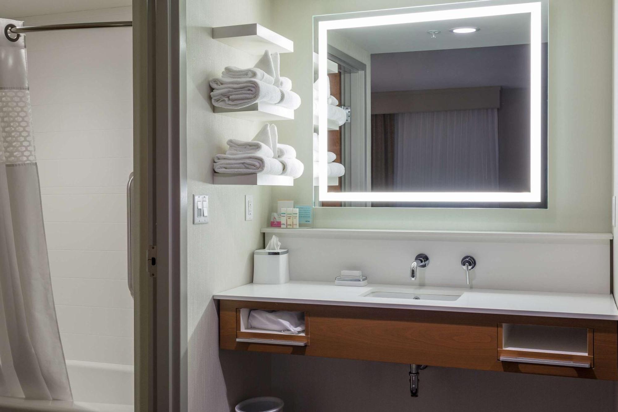 Queen Studio Suite with Two Queen Beds - Non-Smoking