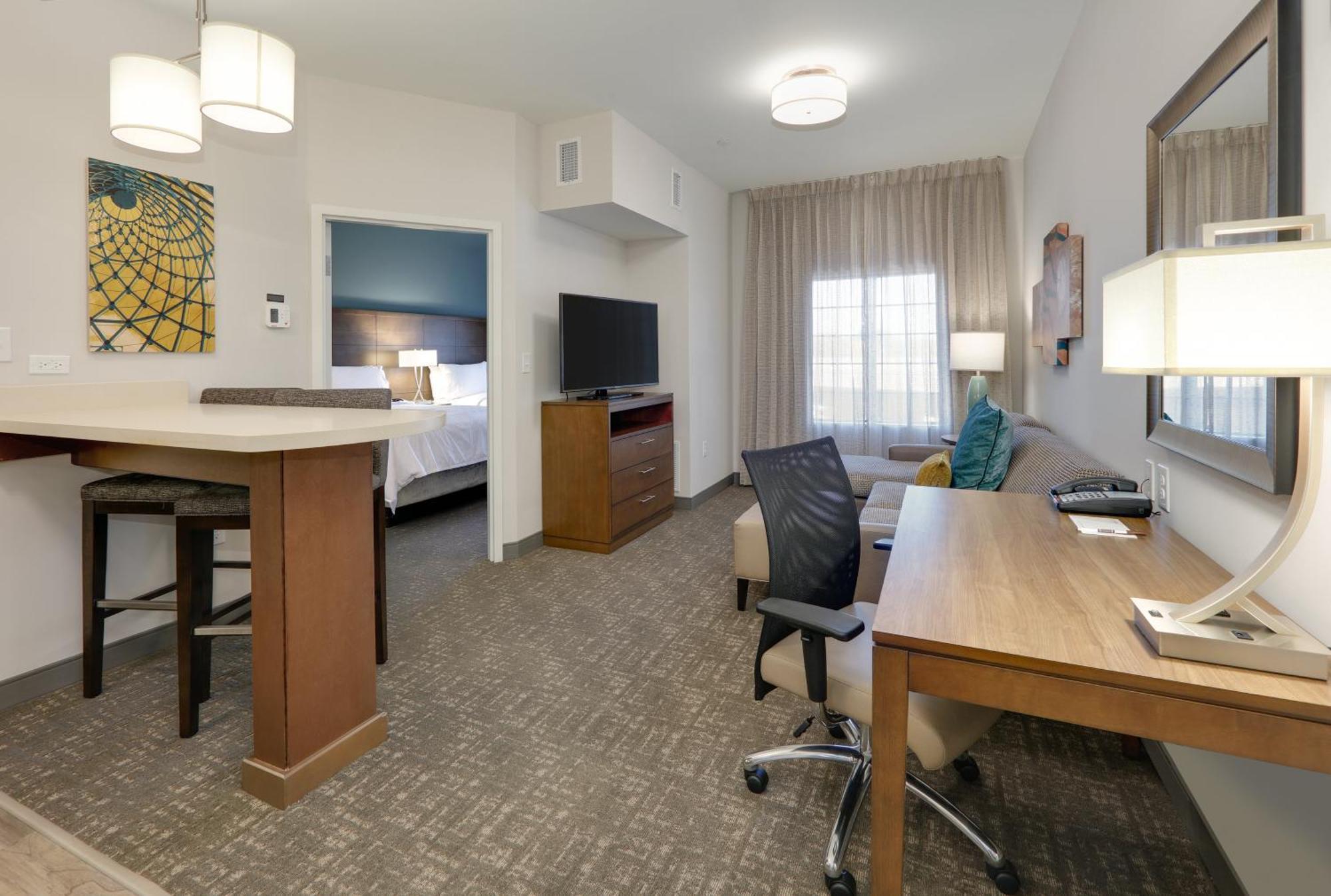 Queen Room with Two Queen Beds - Hearing Accessible