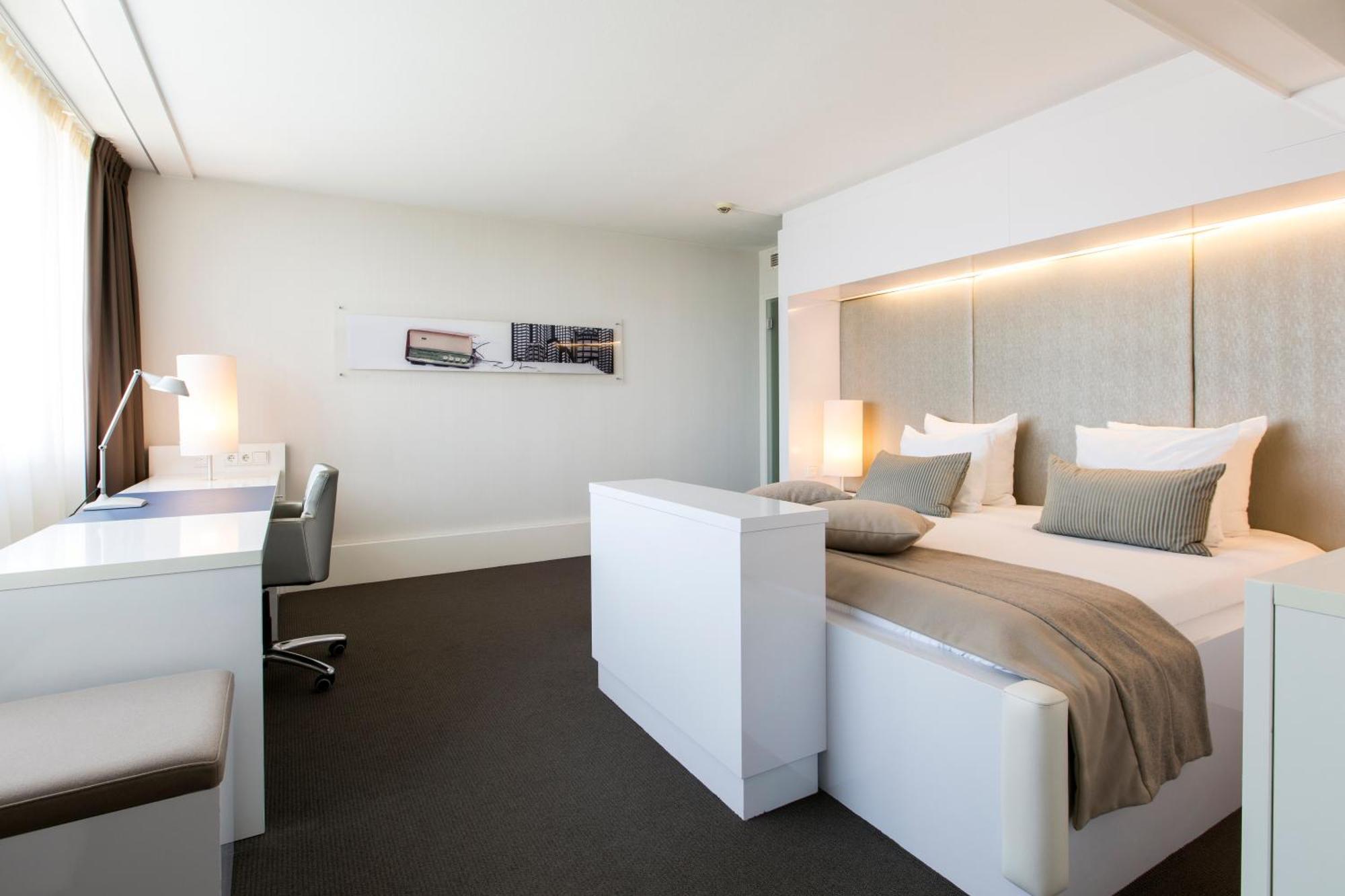 One-Bedroom Suite with City View