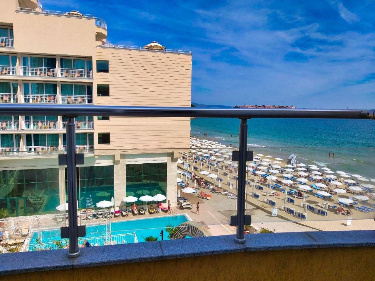 Twin Room with Partial Sea View and Balcony