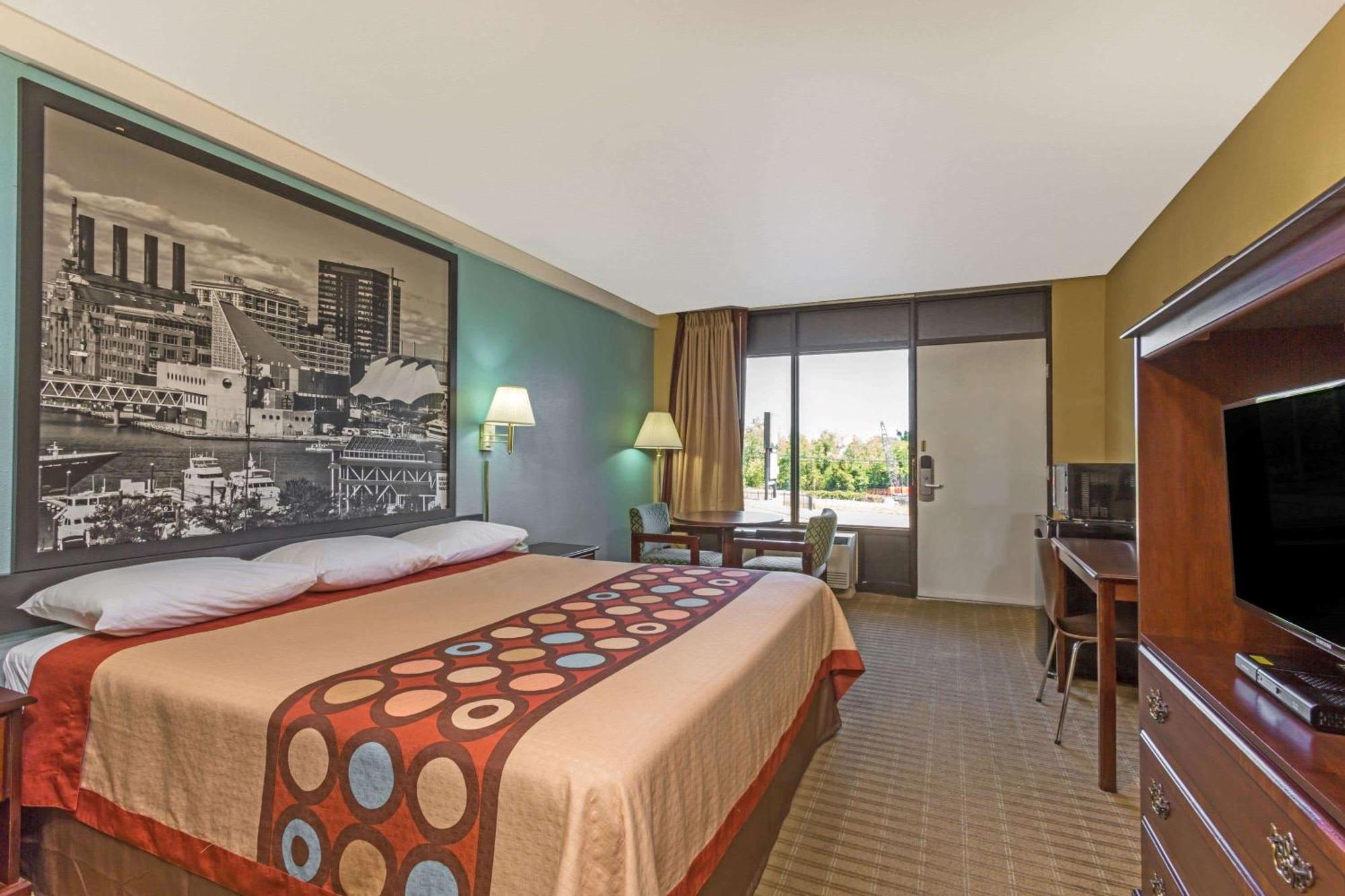 King Room - Non-Smoking