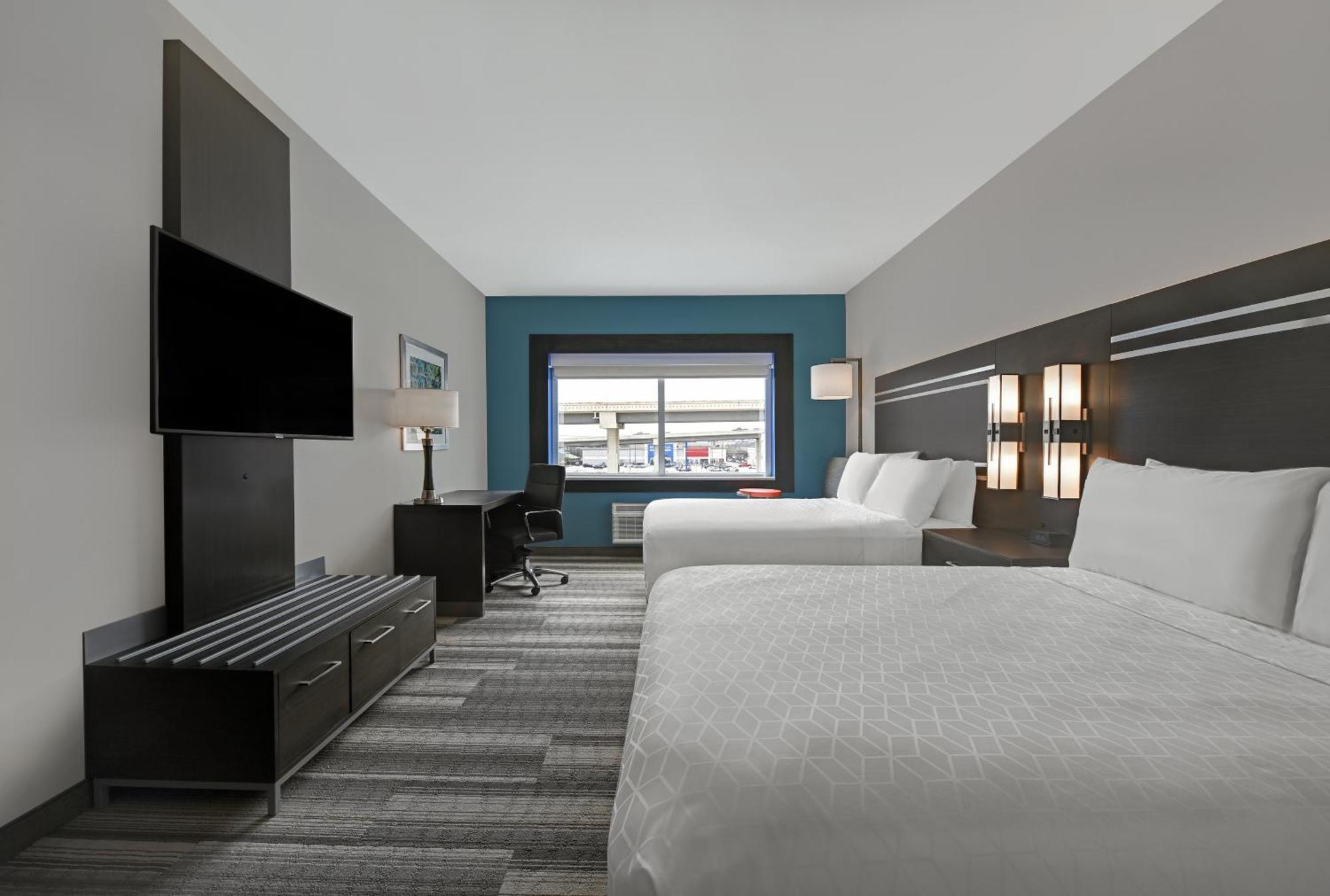 Standard Room with Two Queen Beds