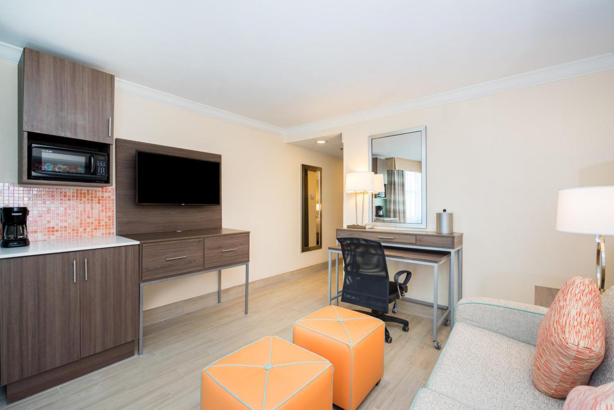 Queen Suite