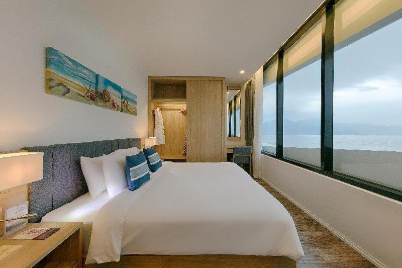 Residence with Sea View