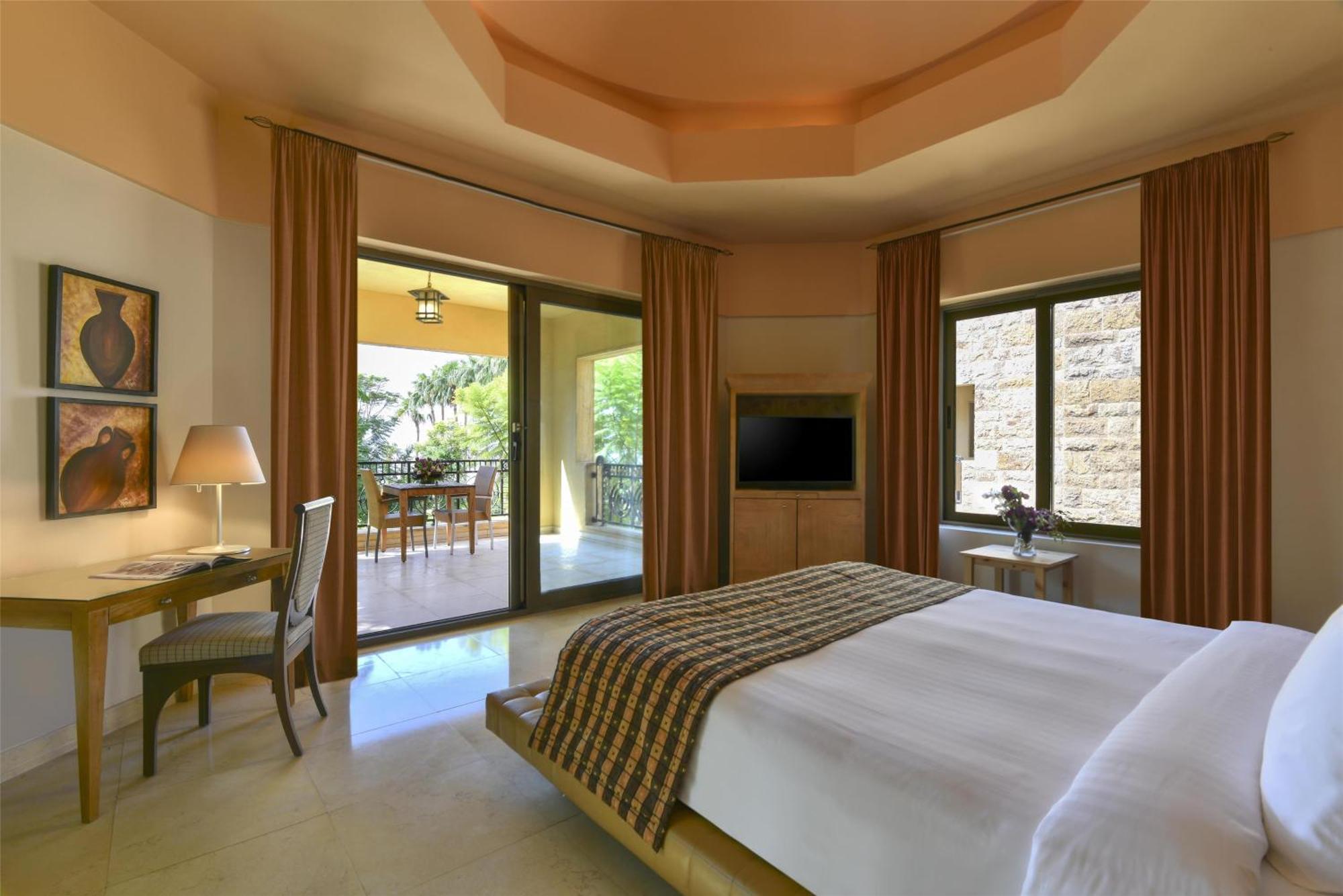 Ishtar Terrace Room