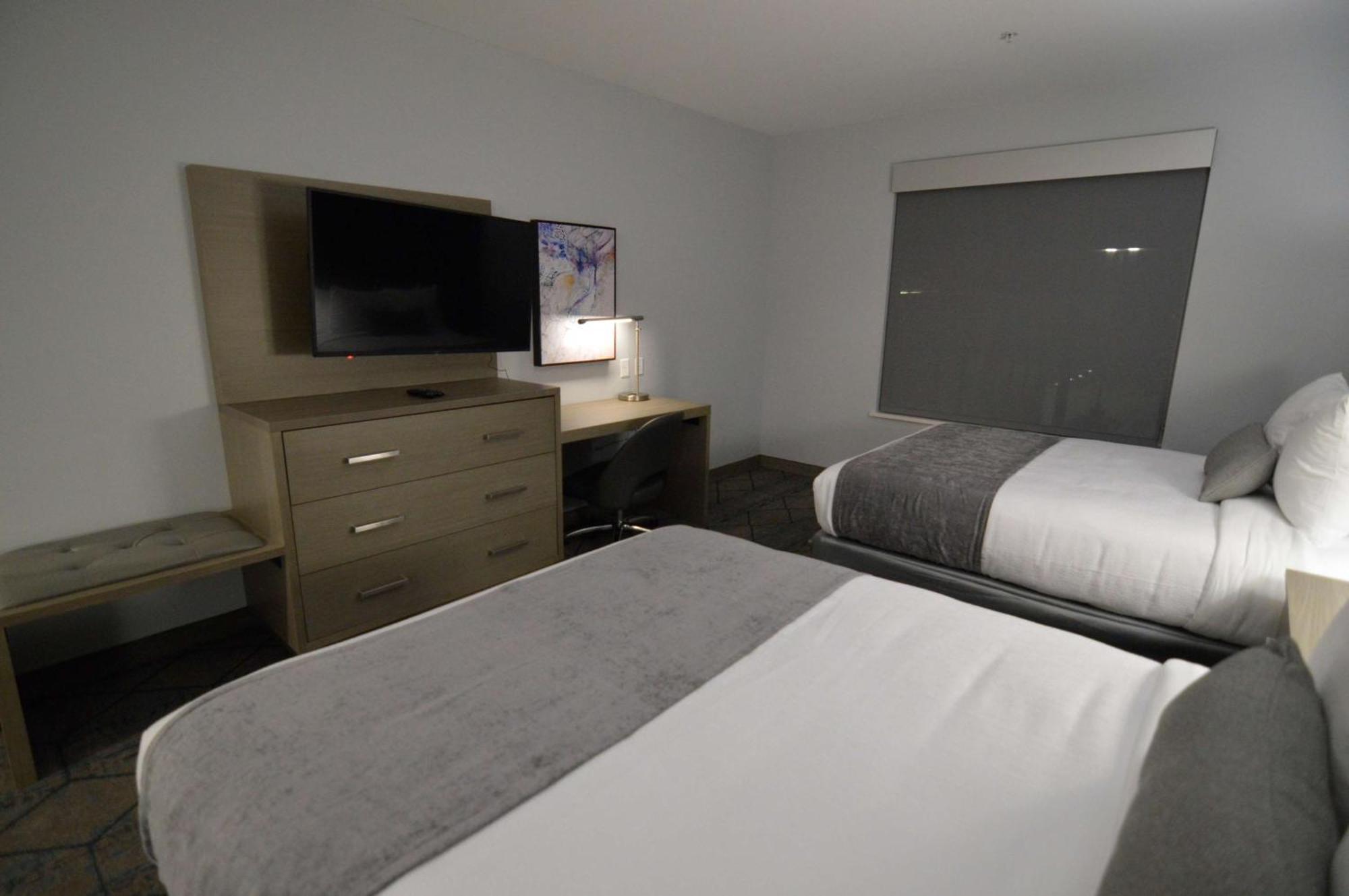 Queen Room with Two Queen Beds - Non-Smoking