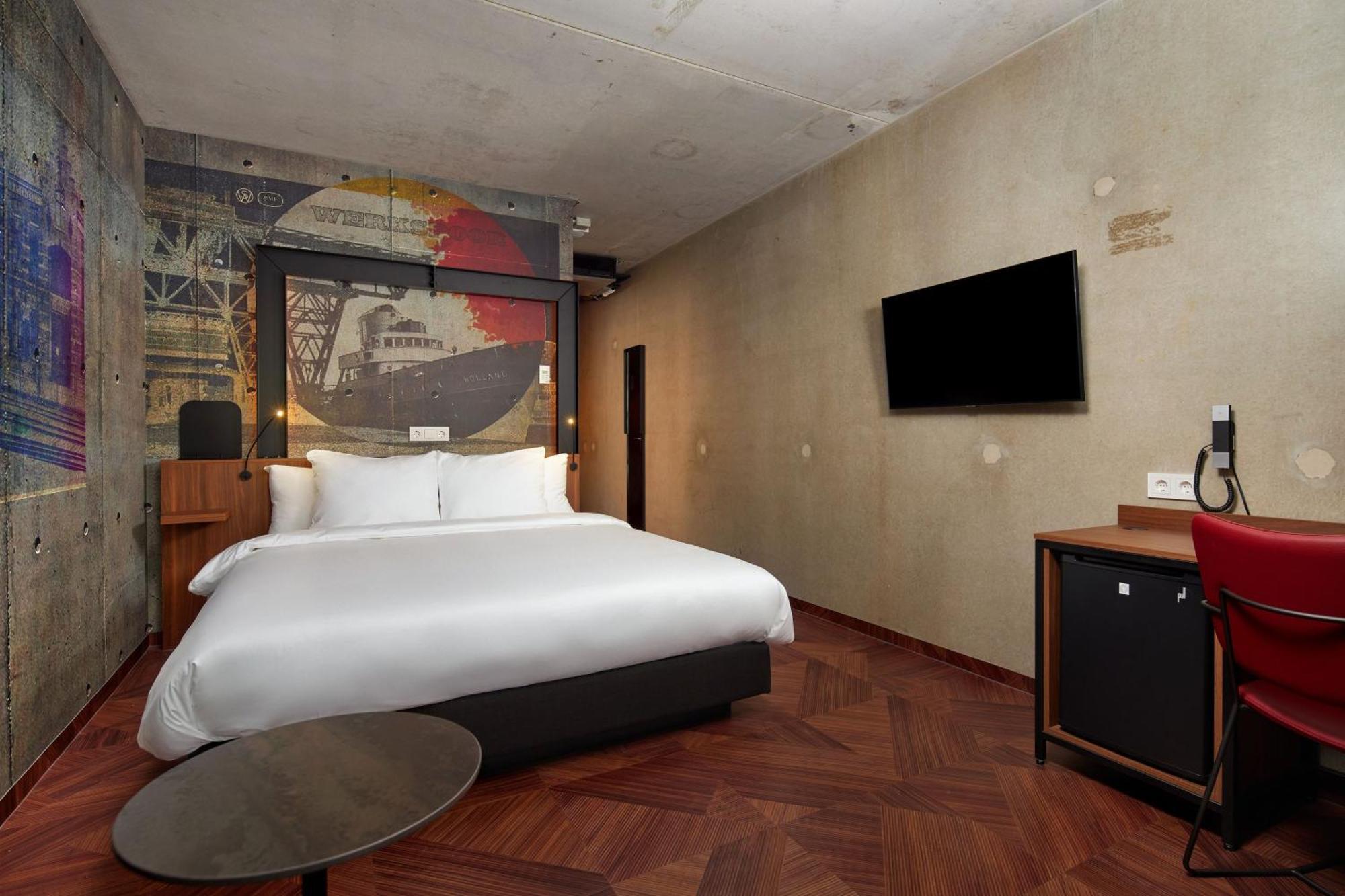 City Comfort Room