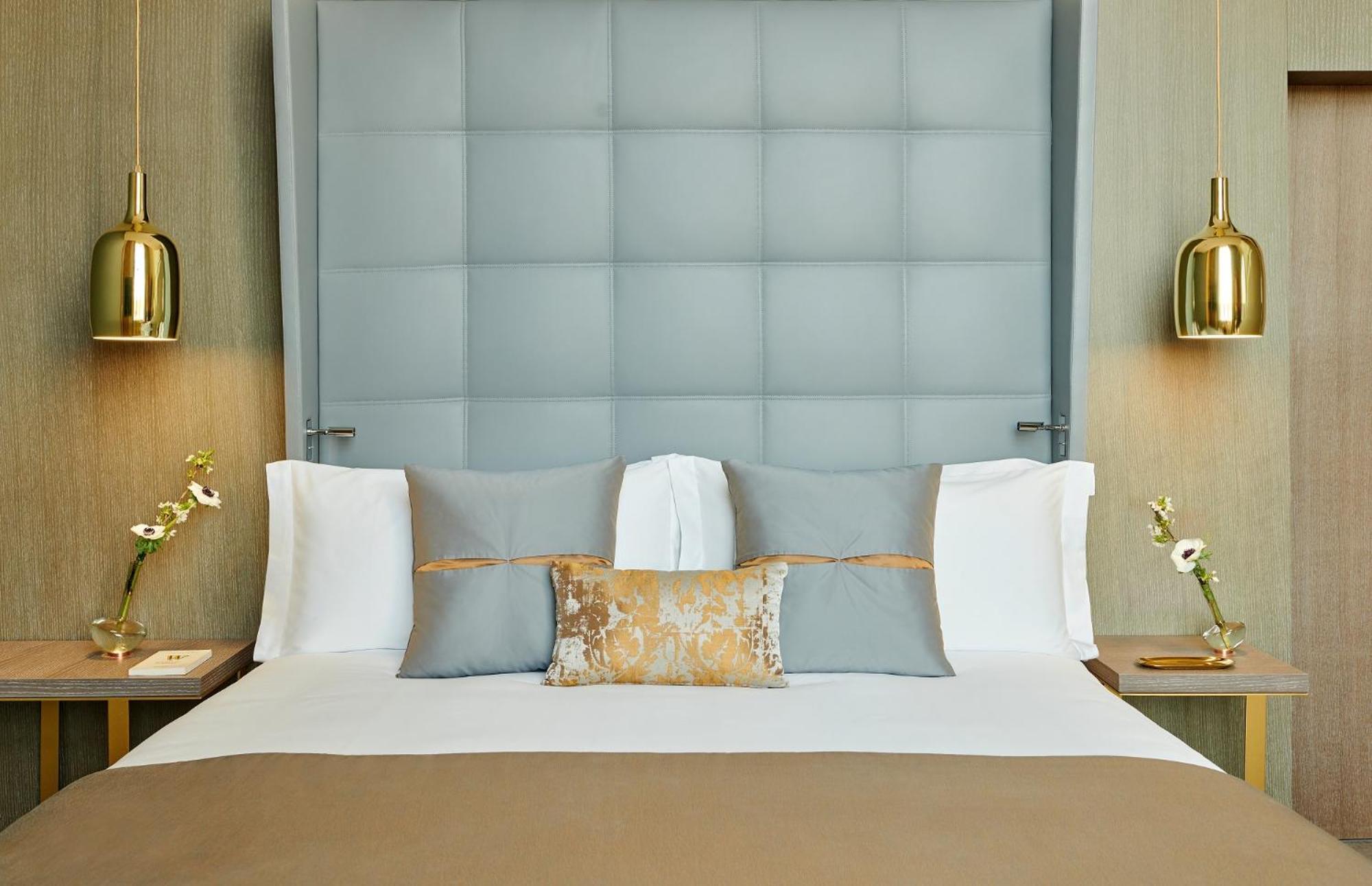 Classic King Room with Garden View - Disability Access