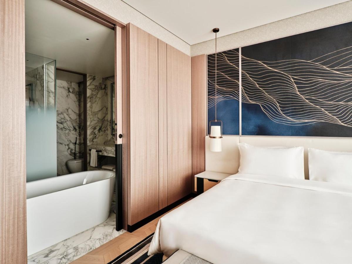 King Room with Club Access