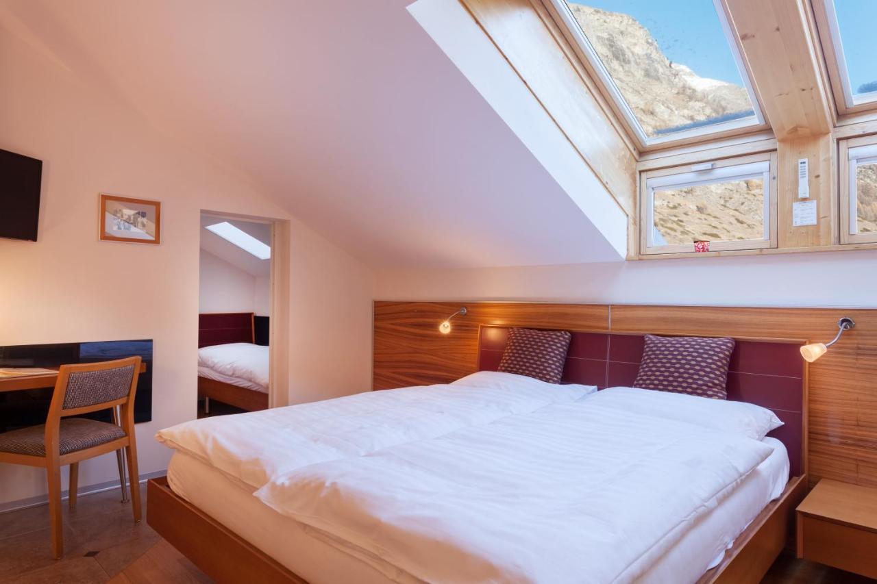 Classic Triple Room