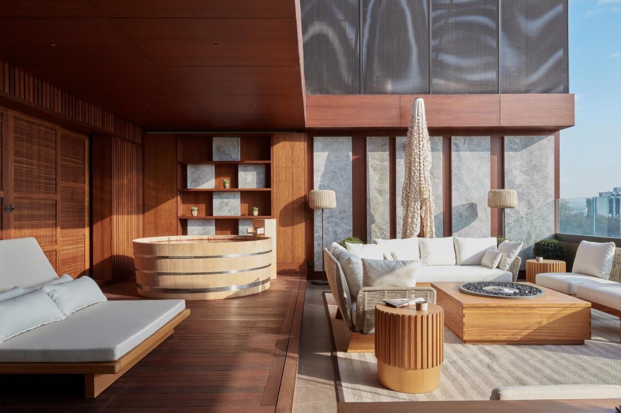 Nobu Suite with Terrace & Ofuro Tub - Bosphorus View - Club Lounge Access