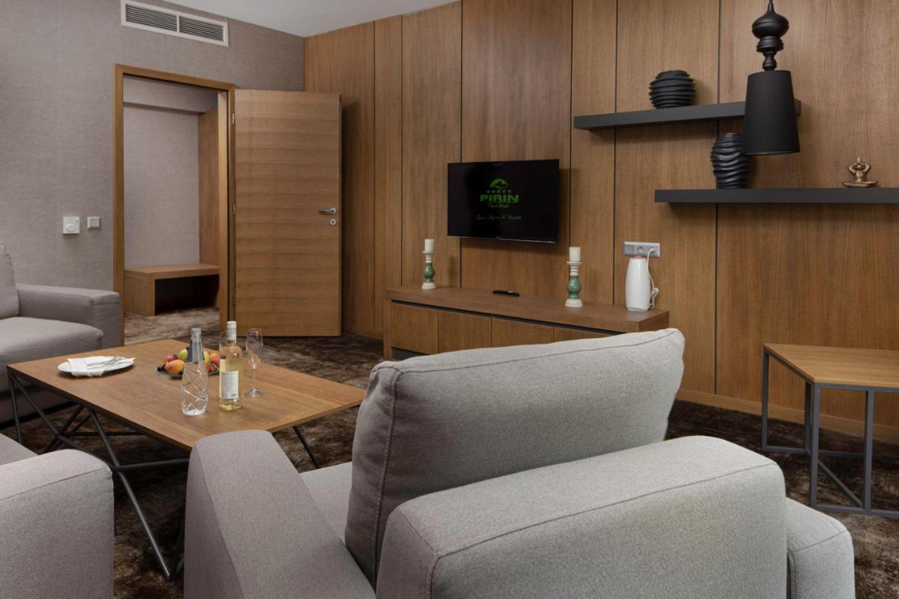 Deluxe Suite with Free Spa Access