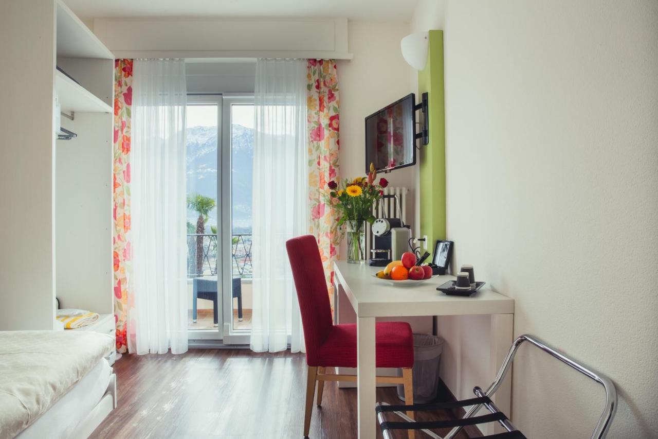 Comfort Single Room with Lake View