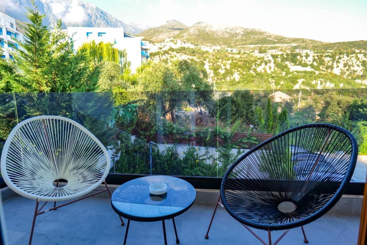 Junior Suite with Mountain View
