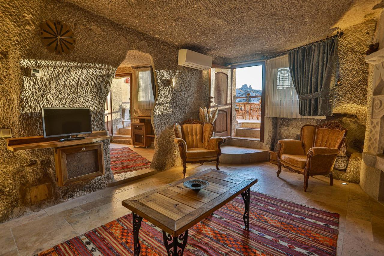 Suite with Private Pool