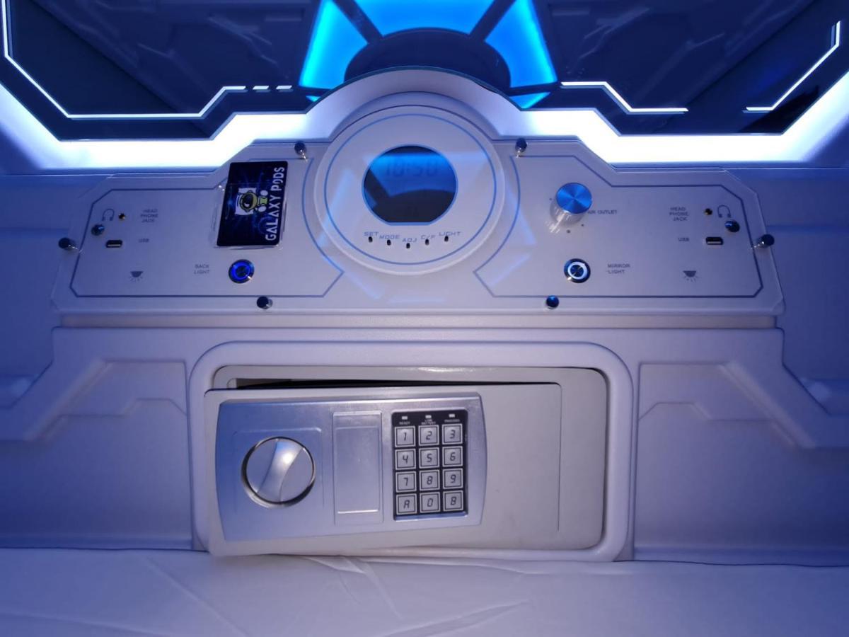 Single Capsule