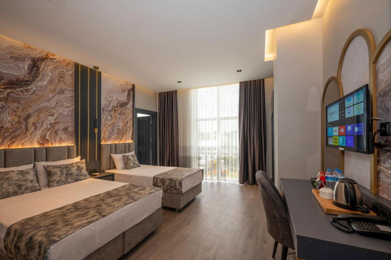 Superior Triple Room