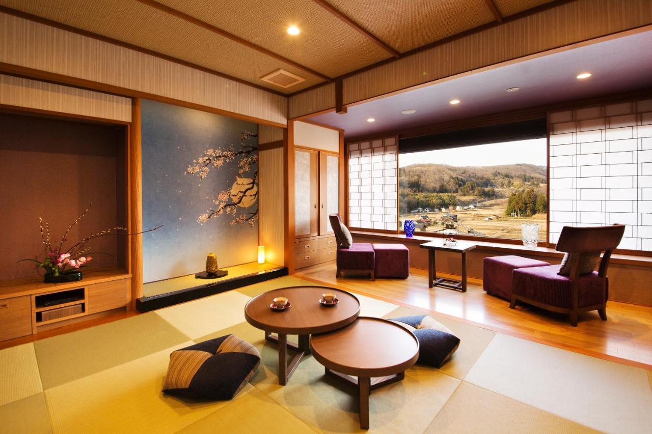 Japanese-Style Room