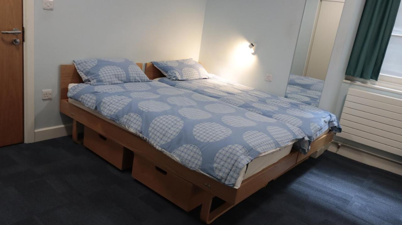 Twin Room with Private Bathroom