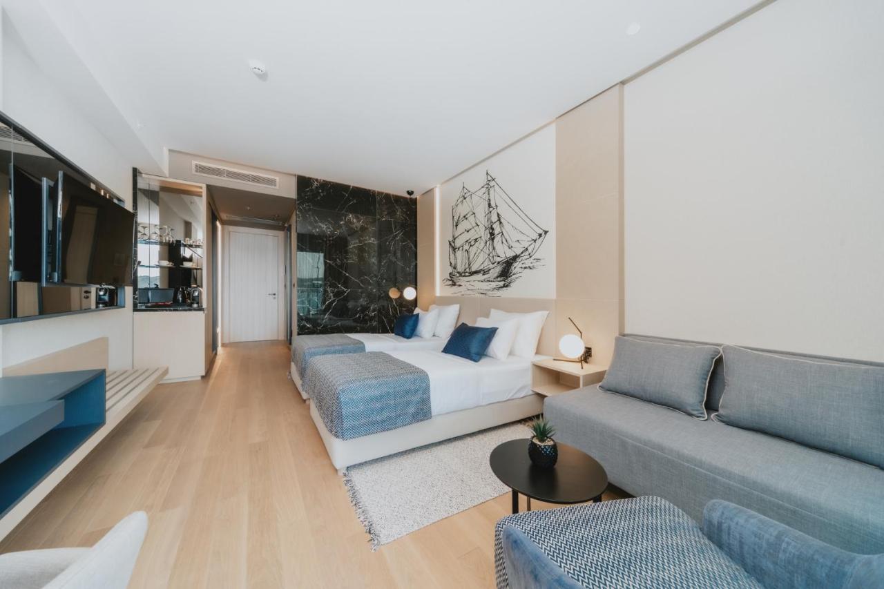 Premium Double Room with Terrace and Sea View
