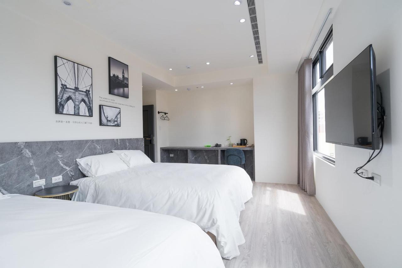 Quadruple Room with Private Bathroom