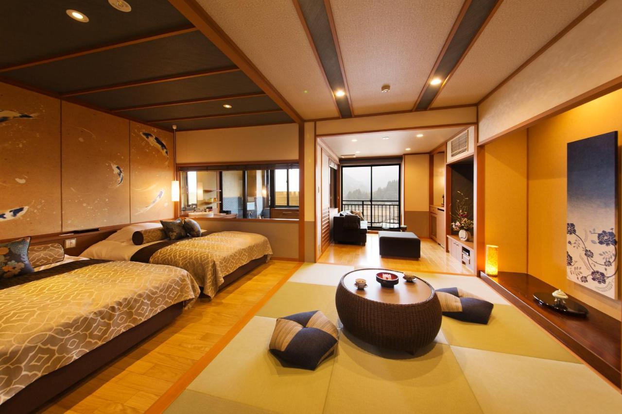 Japanese-Style Junior Suite with Tatami Area
