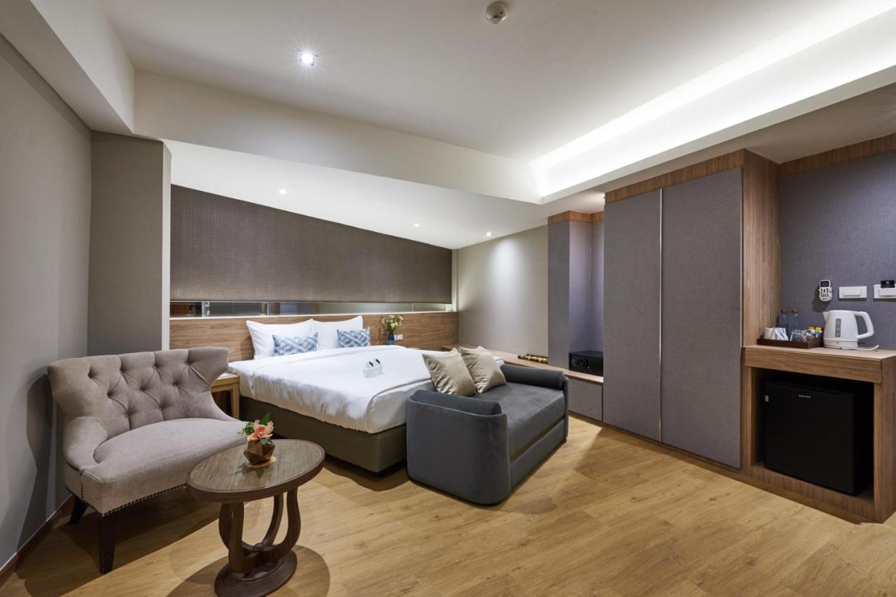 Superior King Room