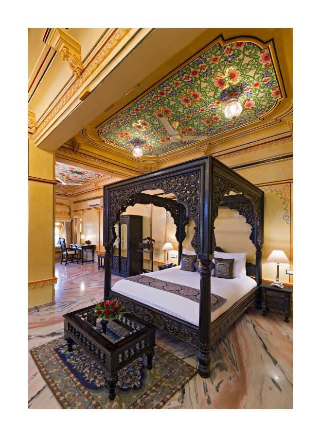 Grand Historical Suite: Complimentary Hi Tea