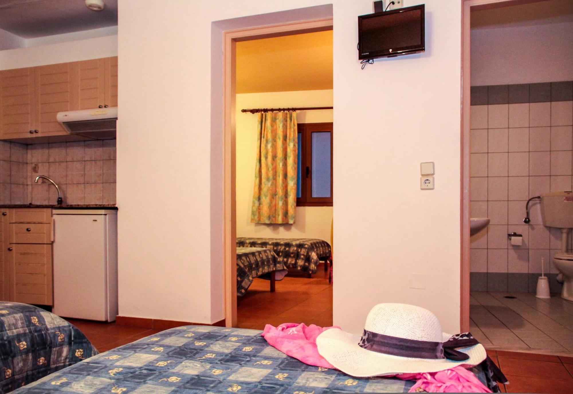 2-Bedroom Apartment with Garden View (3 adults + 1 child)