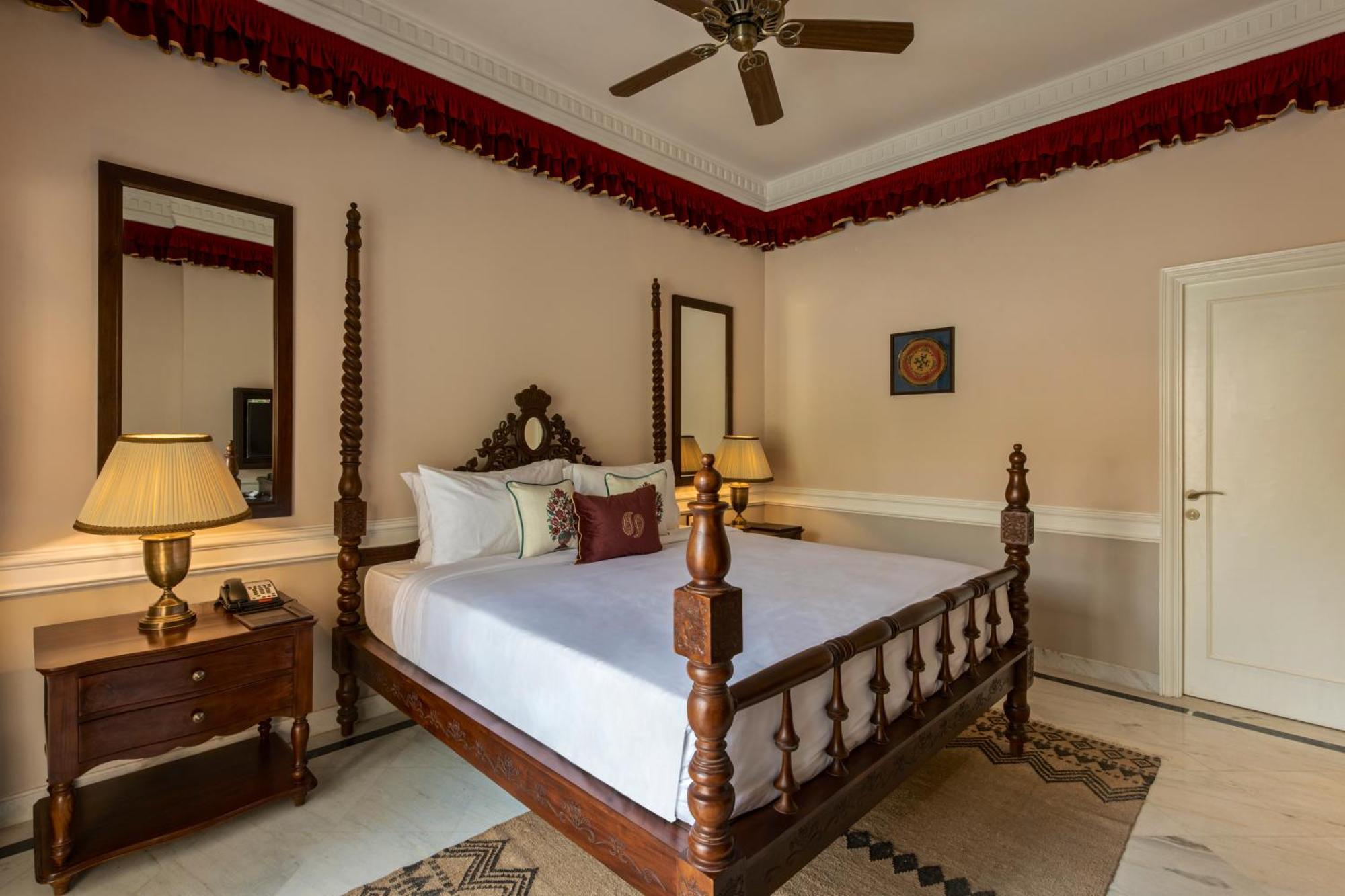 Superior Double Room with 15% discount on Food and Beverage (Excluding in room dining)