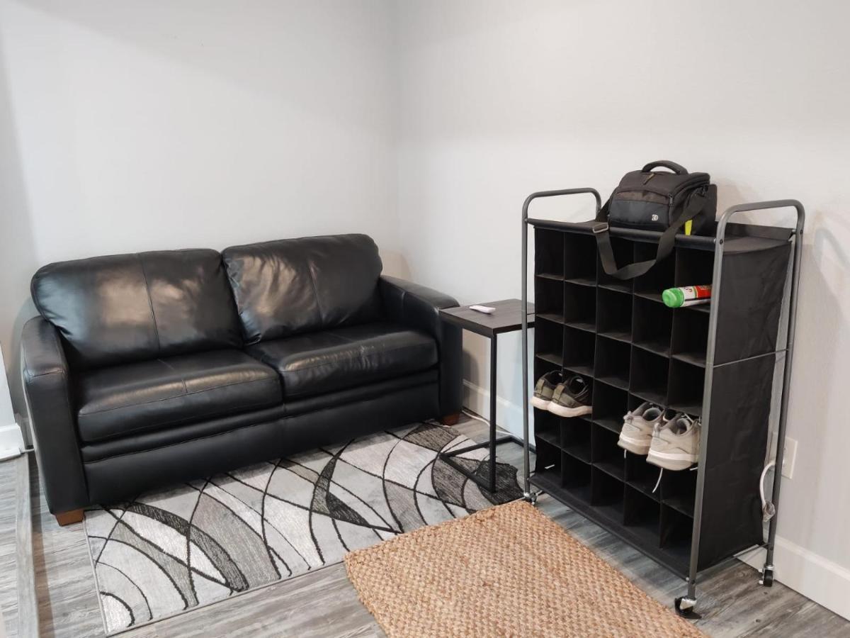 Double Room with Private External Bathroom