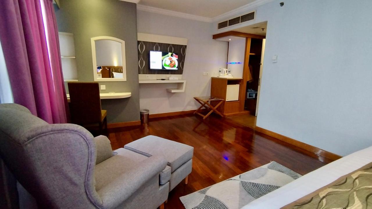 Junior Suite Room with Shower
