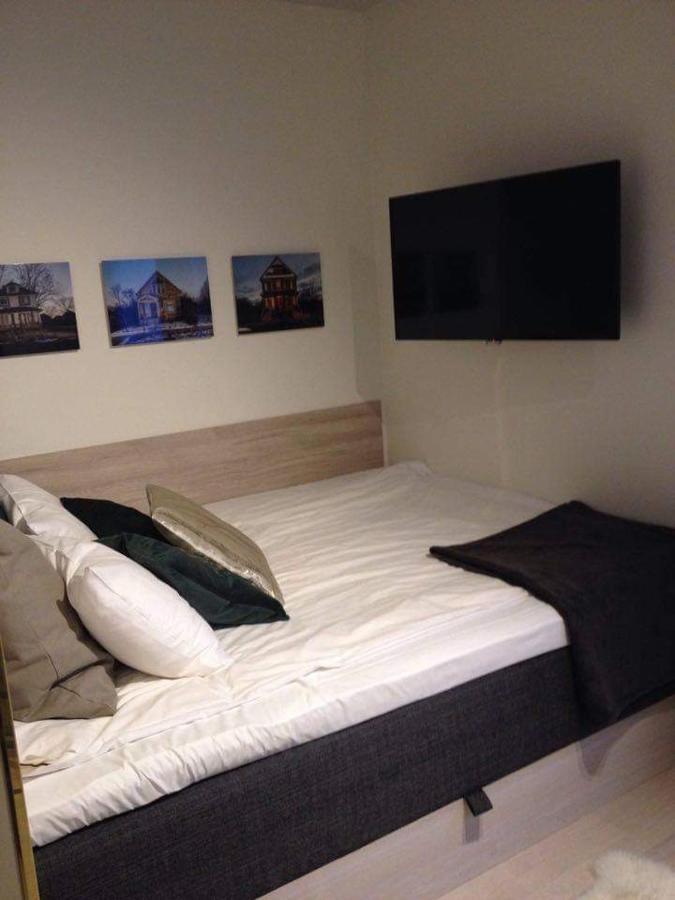 Single Room with Private Bathroom