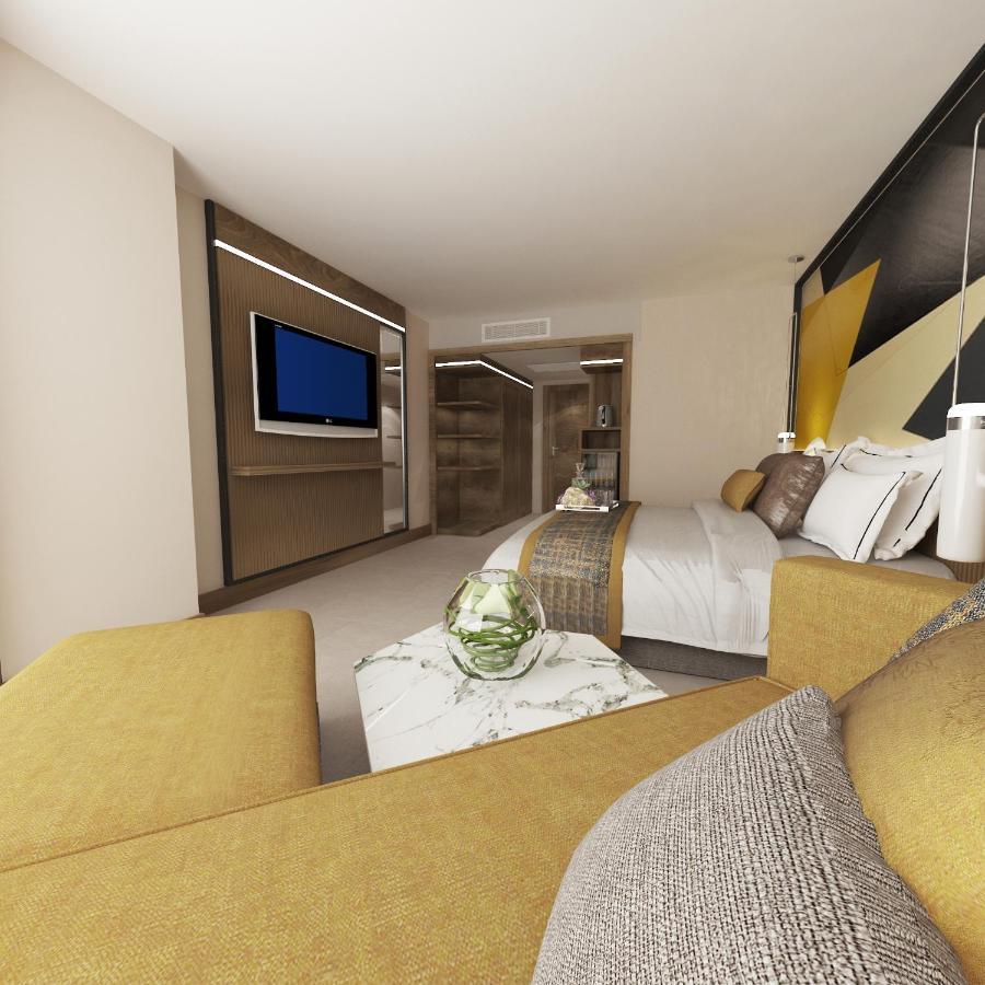 Deluxe Queen Room