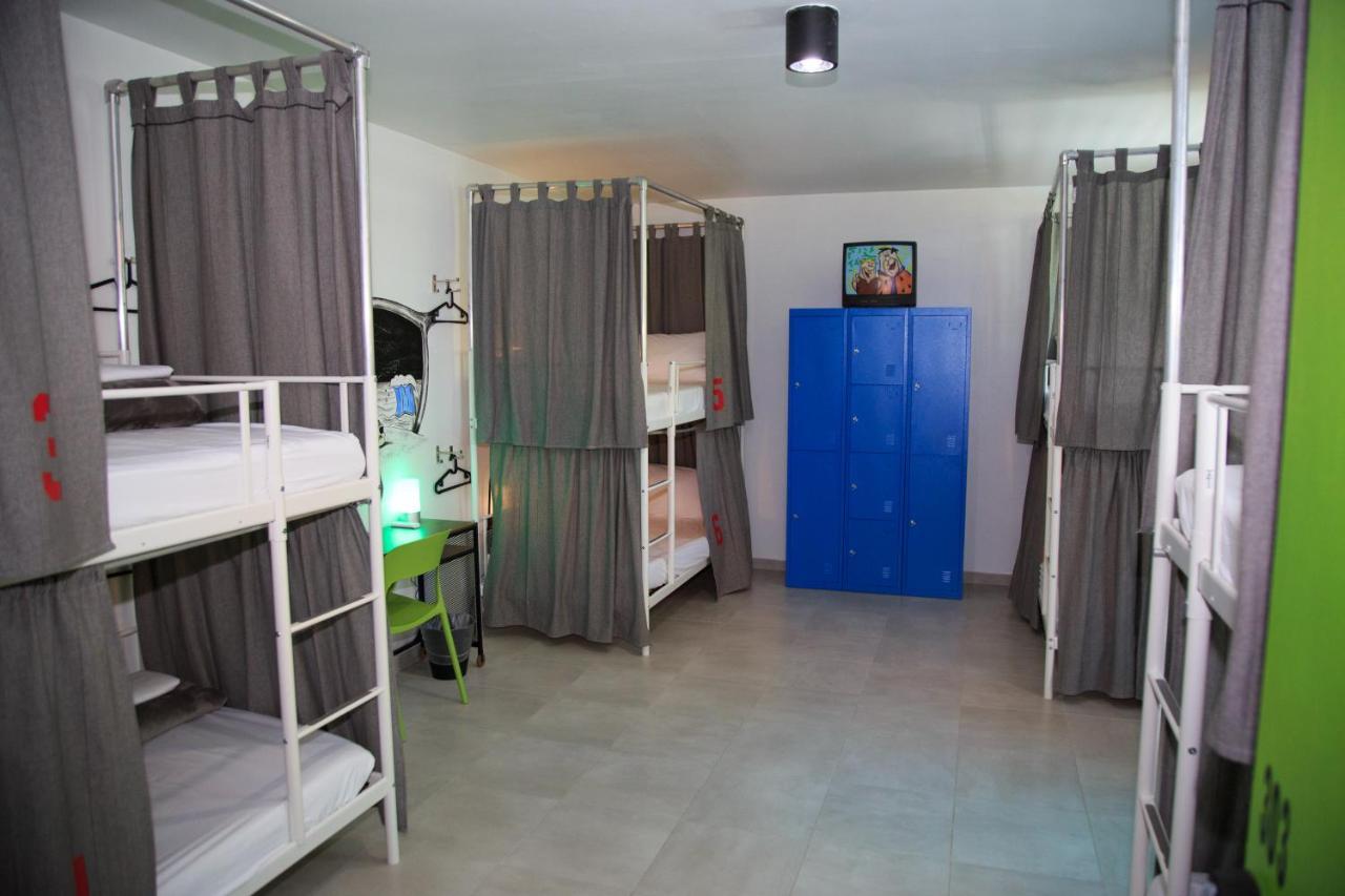 Bed in 8-Bed Mixed Dormitory Room