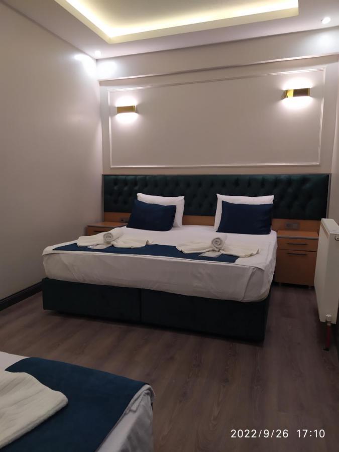 Economy Triple Room