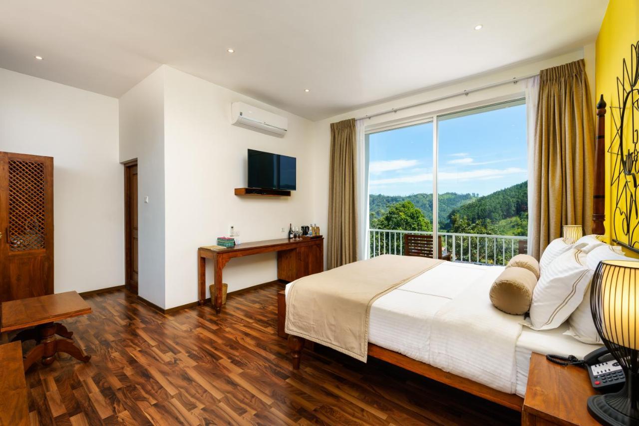 Deluxe Superior Double Room with Mountain View