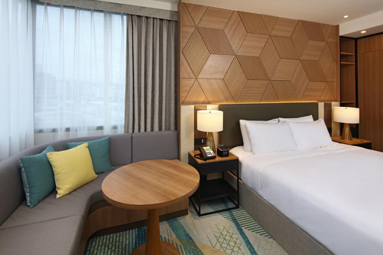Premium King Room