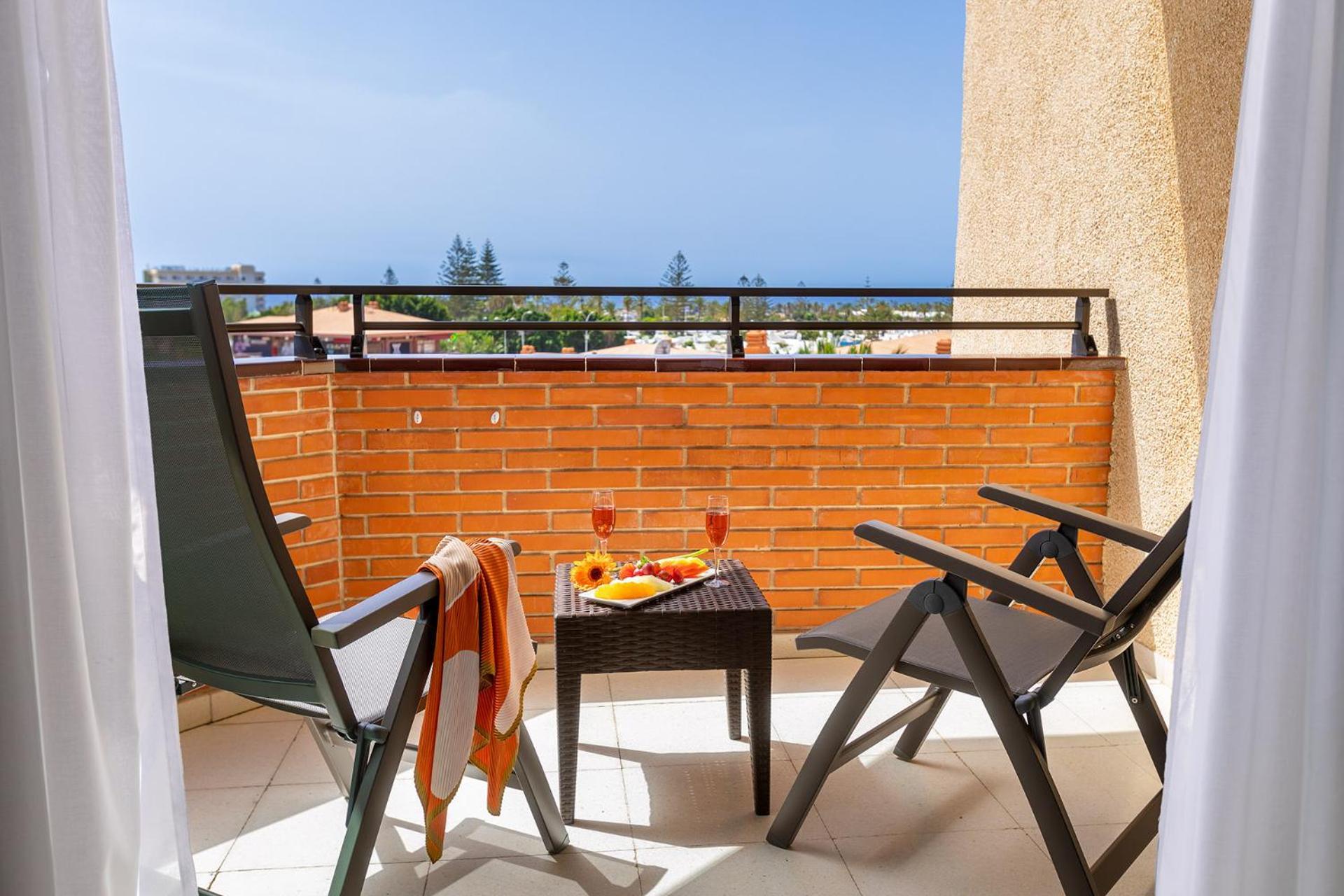 Double Room Single Use with Pool View