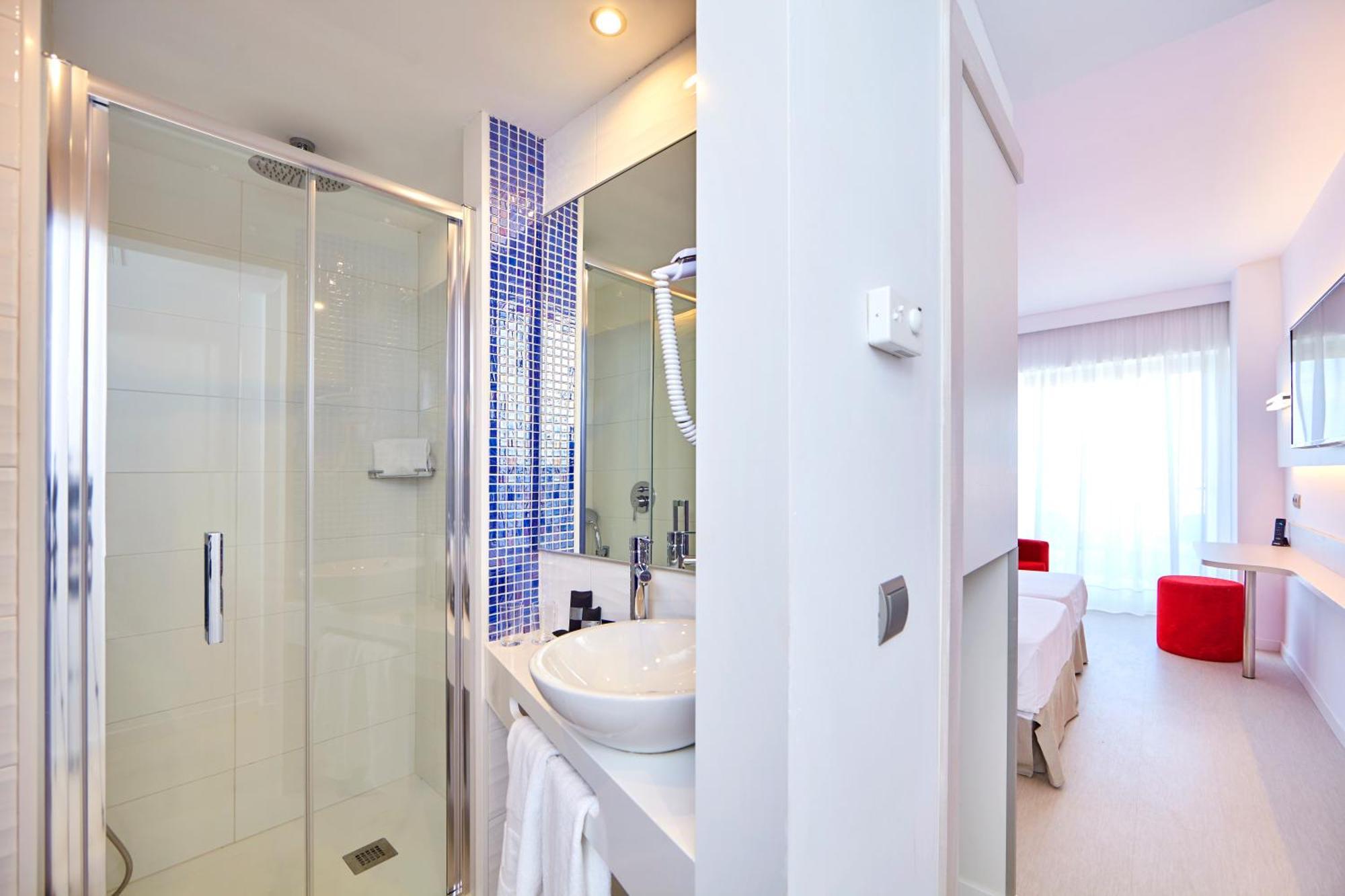 Standard Double or Twin Room with Balcony
