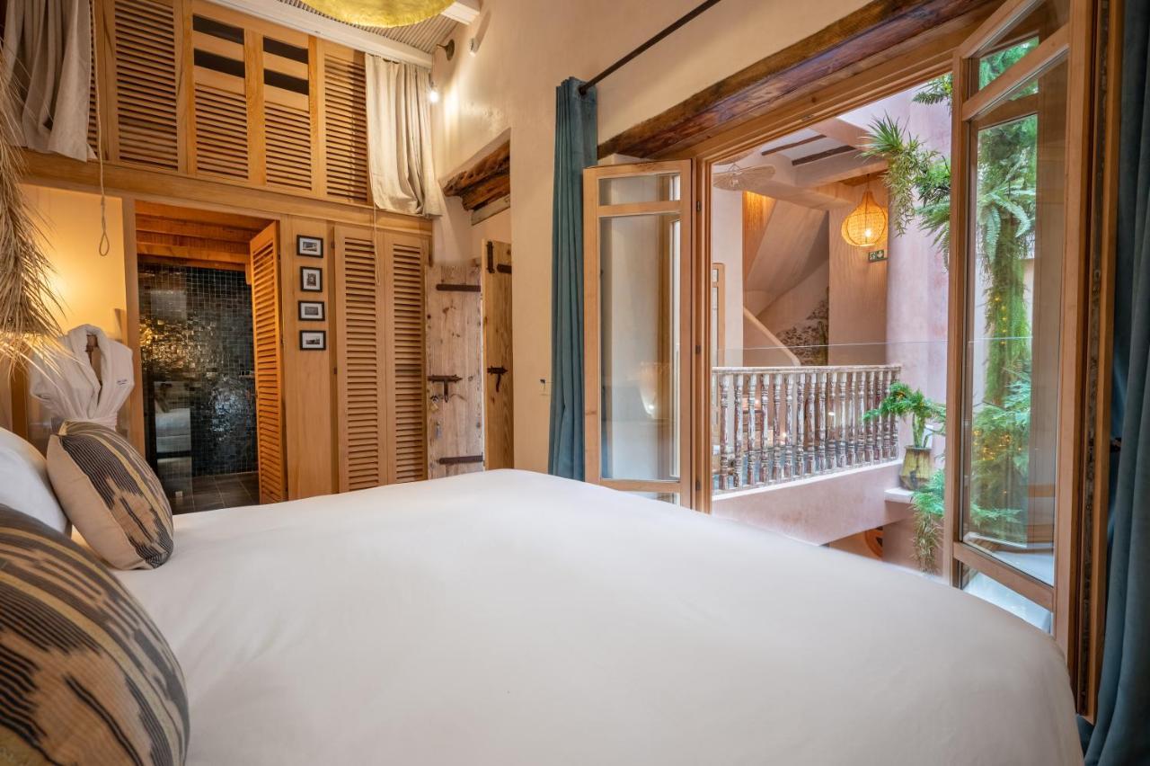 Deluxe Family Suite