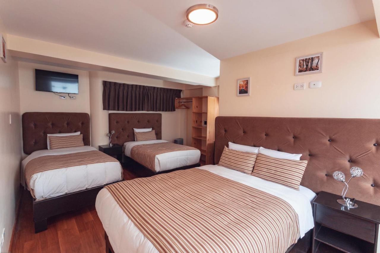 Quadruple Room with Private Bathroom