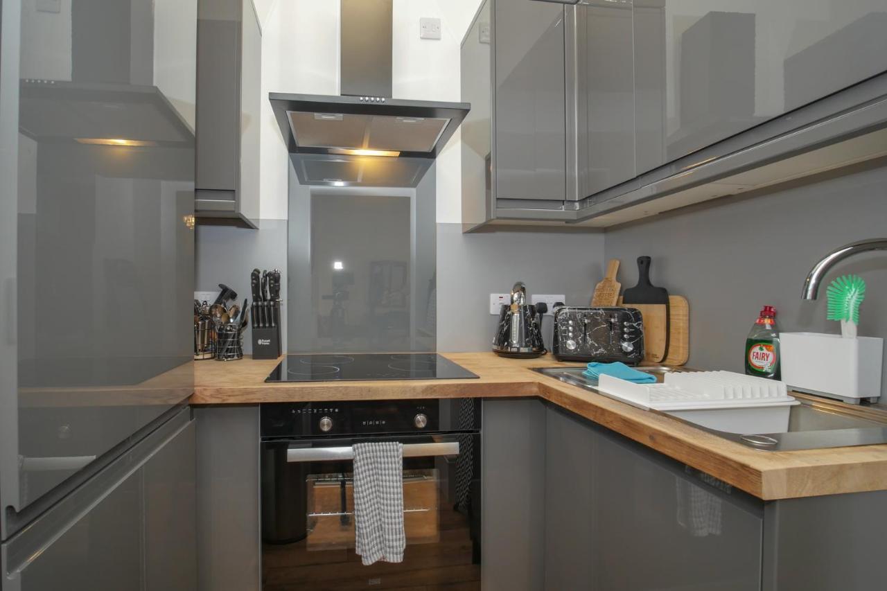 Deluxe King Suite